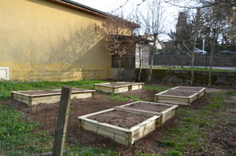 Jardin de l'école de Martiel